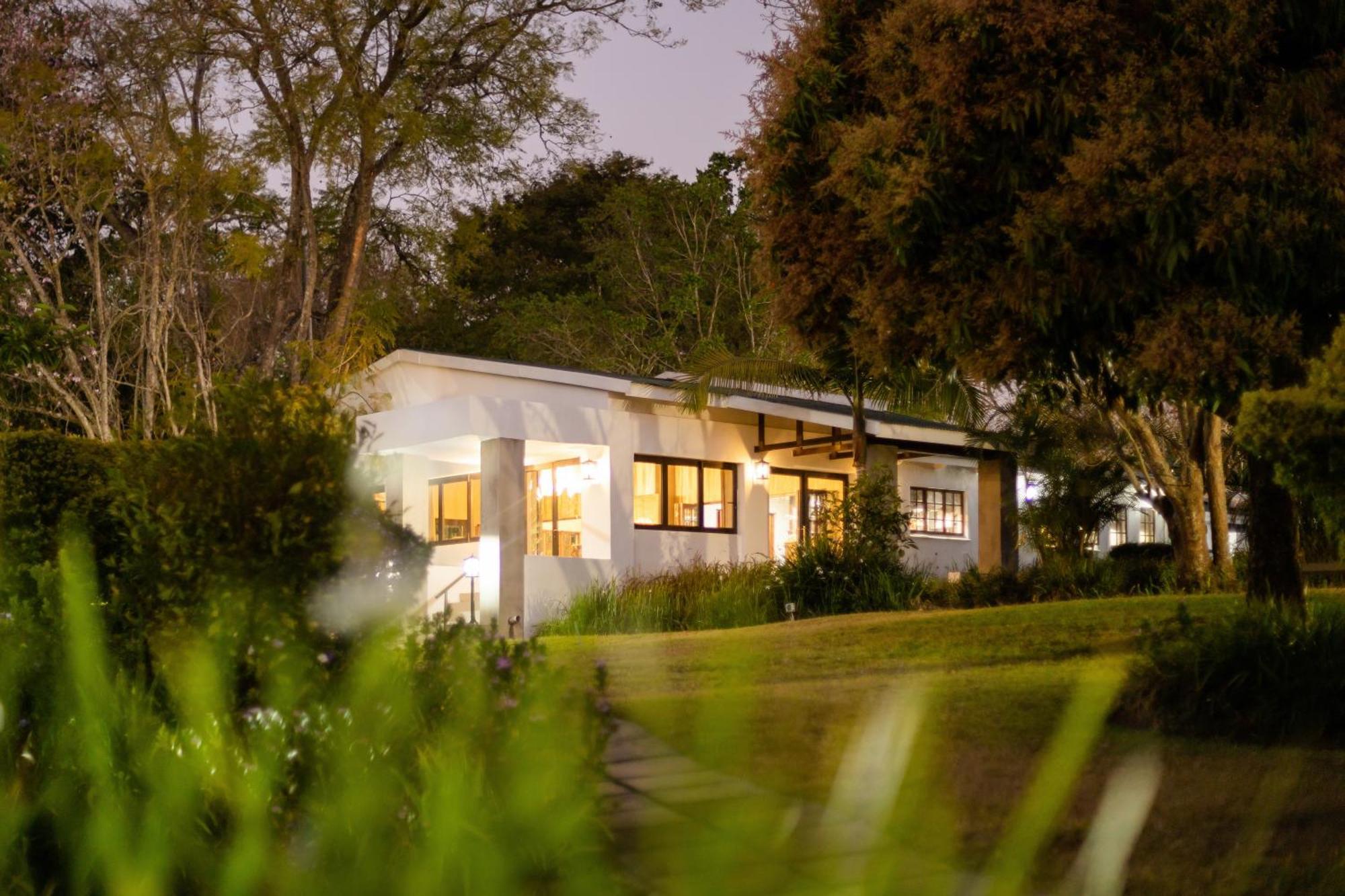 Nut Grove Boutique Hotel White River Dış mekan fotoğraf